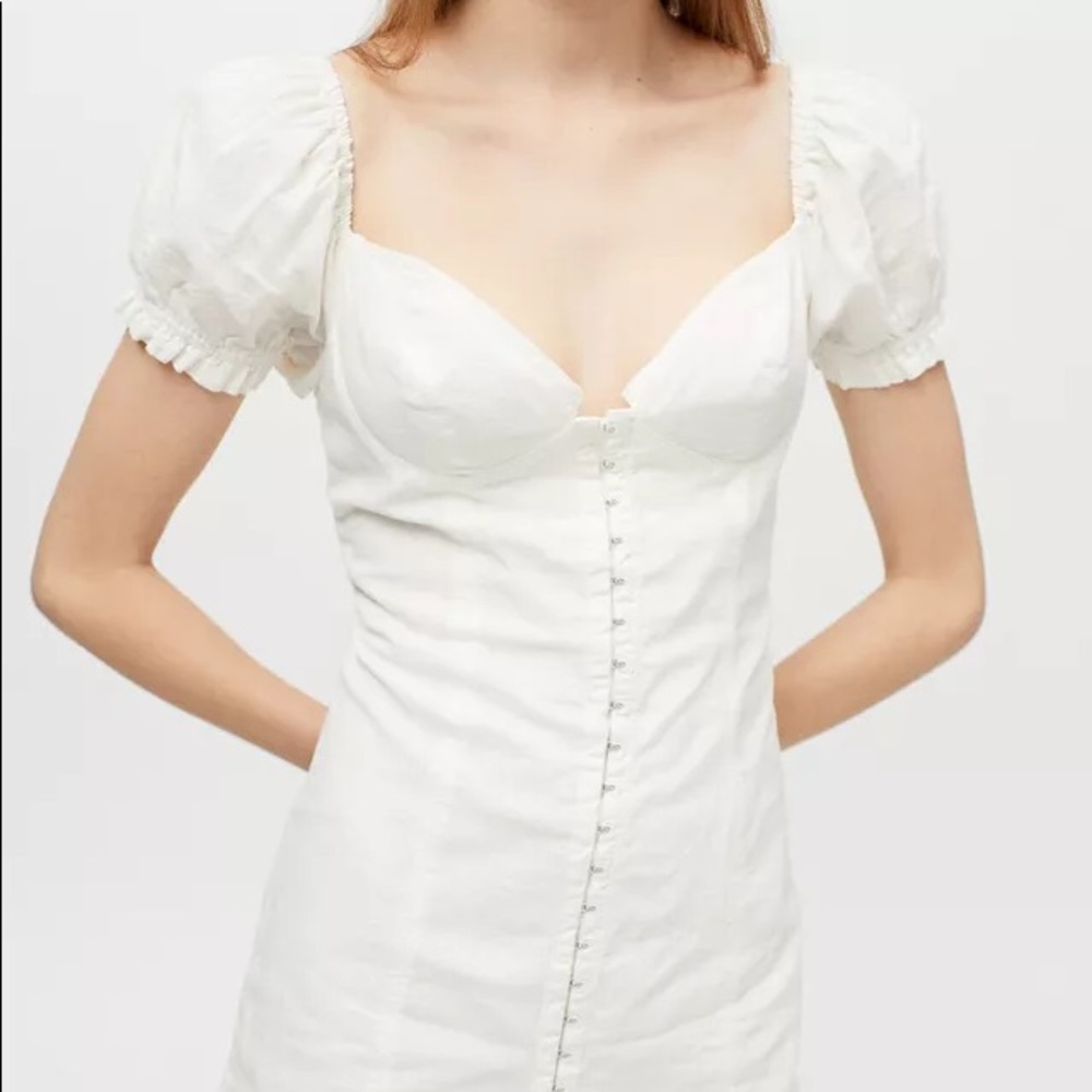 Super cute size medium urban outfitters dress. Goes well with everything.